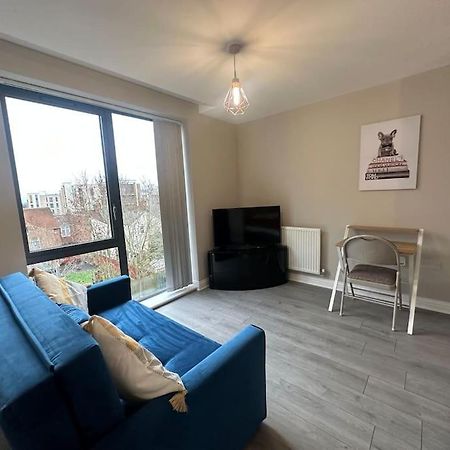 Cute Apartment Next To Colindale Station Edgware Ngoại thất bức ảnh