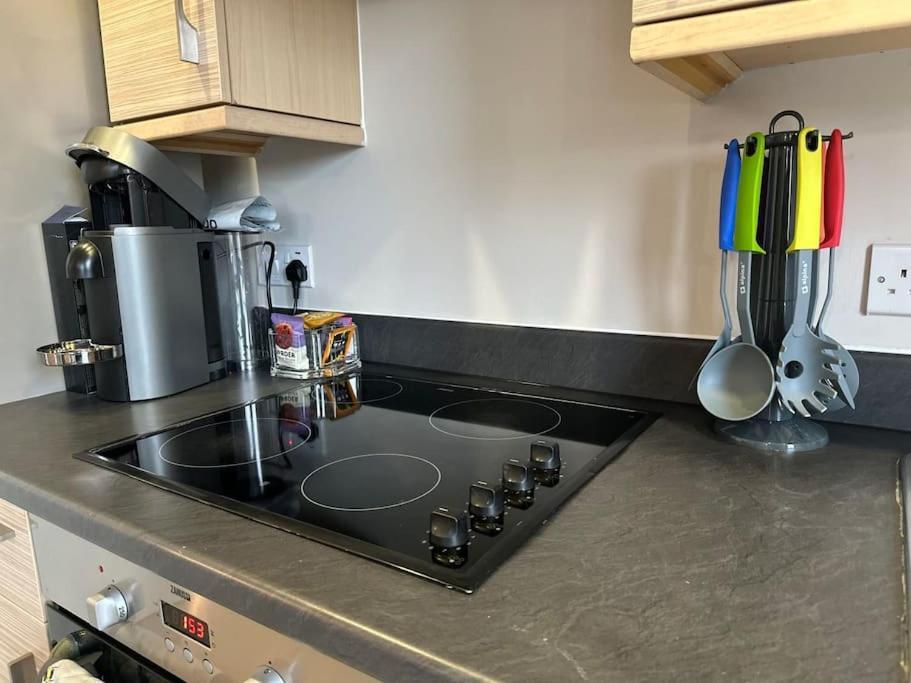 Cute Apartment Next To Colindale Station Edgware Ngoại thất bức ảnh