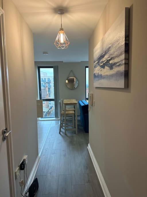 Cute Apartment Next To Colindale Station Edgware Ngoại thất bức ảnh